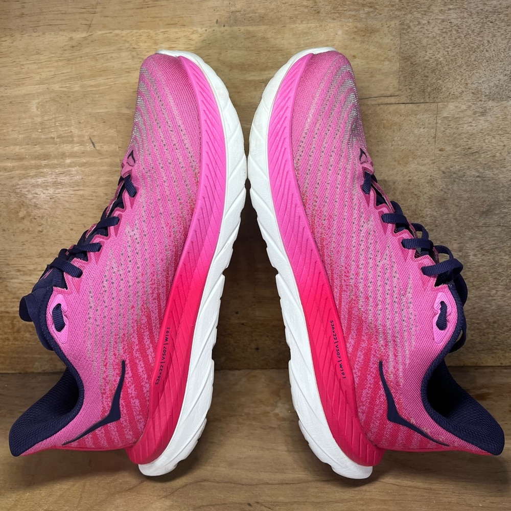 Hoka One One Mach 5 Womens Size 9 Running Shoes Sneakers Raspberry Strawberry - Picture 6 of 12